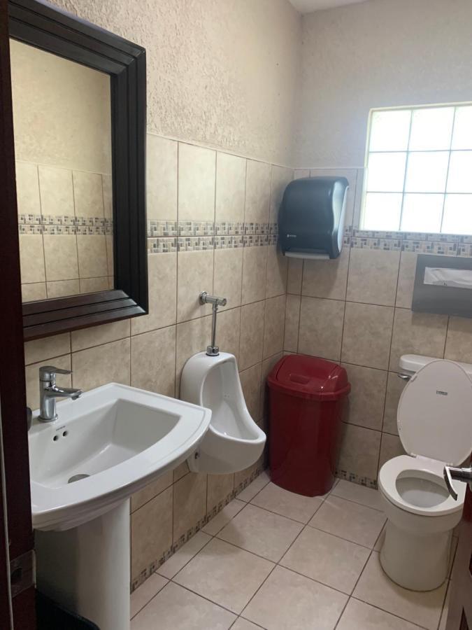 One South Place Hotel 伯利兹城 外观 照片
